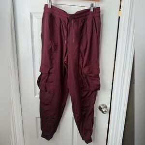Lululemon Garnet mid rise dance studio joggers